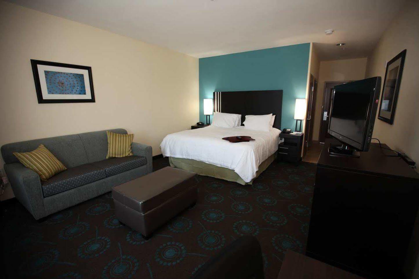 Hampton Inn Beeville Экстерьер фото